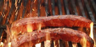 Healthcare infographic : AMERICA’S BEST COLLEGE TOWN MEALS!_.