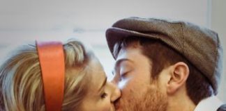 Psychology : Psychology : 10 Interesting Facts About Kissing