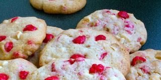 Food infographic – Cookies pépites de chocolat blanc et pralines roses