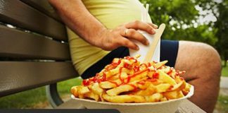 Health infographic : Binge Eating Rivals Bulimia in Producing Health Problems