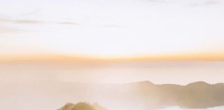 Travel infographic – 9 Out-of-This-World Travel Destinations We Discovered From Our Readers