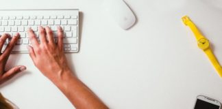 Educational infographic : 2016 Review – Paying Off $33k in Student Loans + Living on $4,500