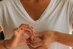 Educational infographic : 17 Sign Language Infographics That’ll Make You Smarter … #signlanguageinfograp…